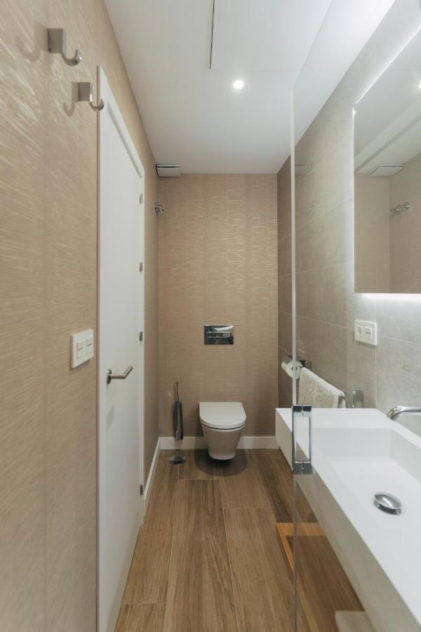 Galmen Suites เซบีญา ภายนอก รูปภาพ